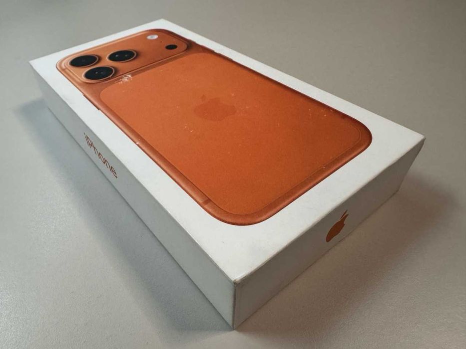  Apple / iPhone 17 Pro 256 Gb / Orange / Silver / Sigilat