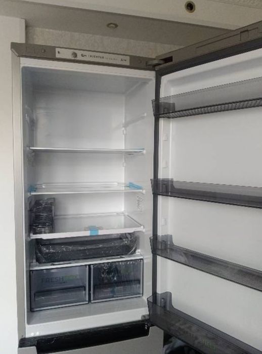 Срочно продам холодильник, торг есть!