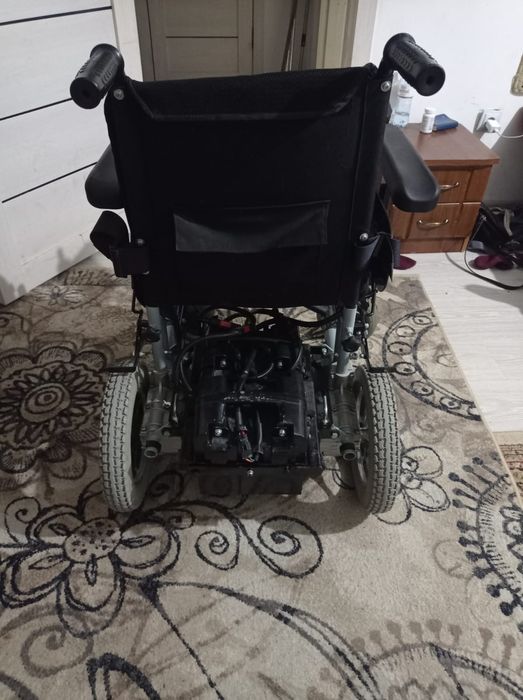 Кресло коляска с электроприводом