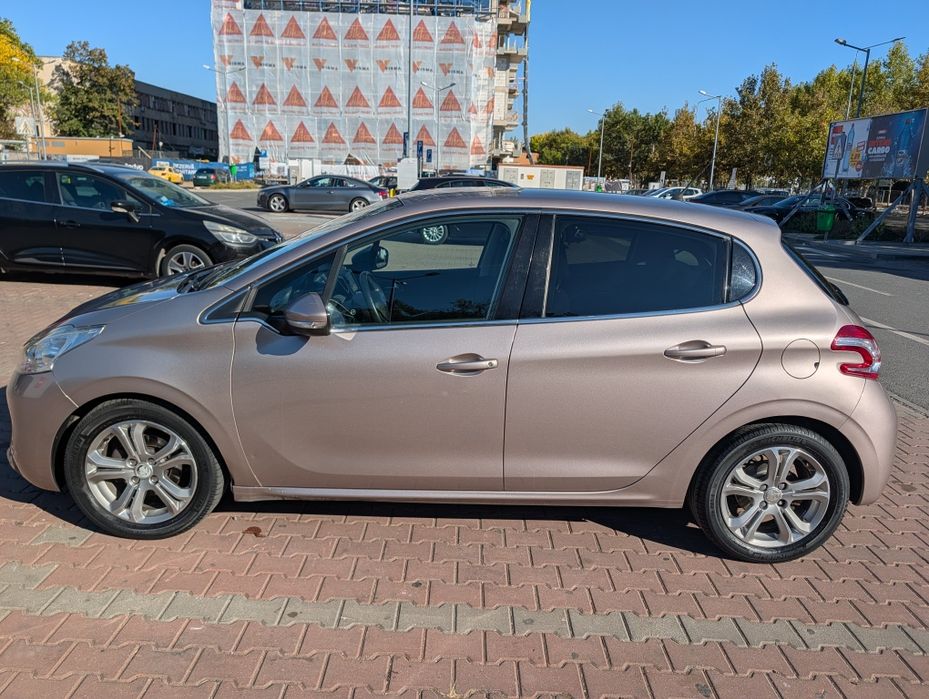 PEUGEOT 208 2013 — imagine 3