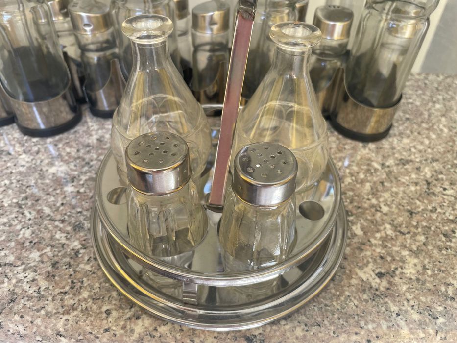 Suport di otel inoxidabil cu 4 recipienti in sticla