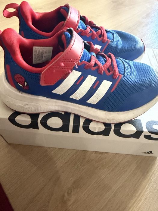 Кроссовки adidas оригинал