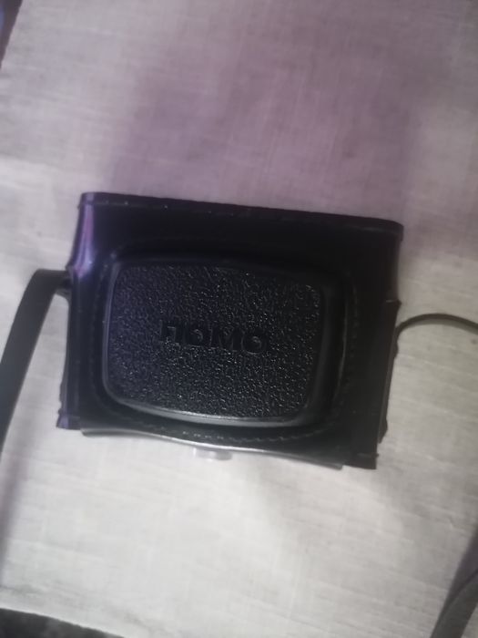 Продавам фотоапарат ЛОМО Смена 8 М