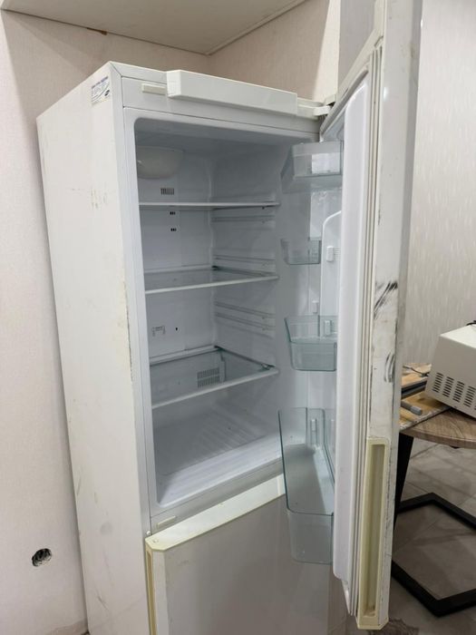 Продается холодильник