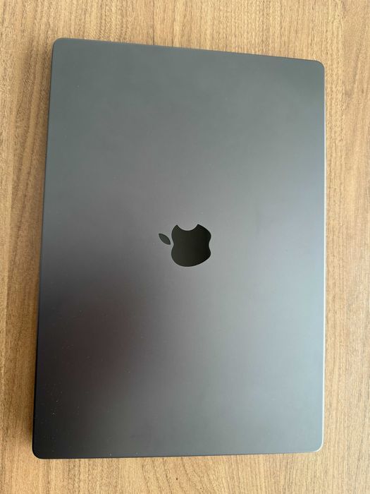 MacBook Pro 16 M3 Pro 2023