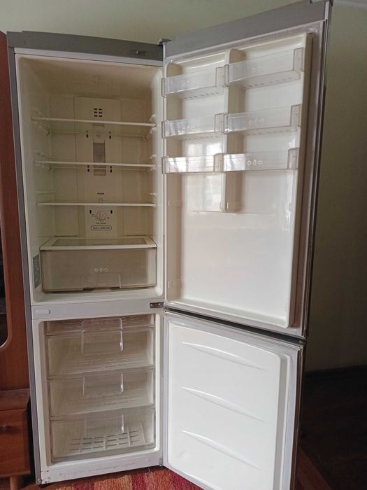 Холодильник, кухня