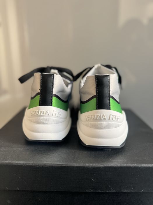 Чисто нови кецове “Patrizia Pepe”