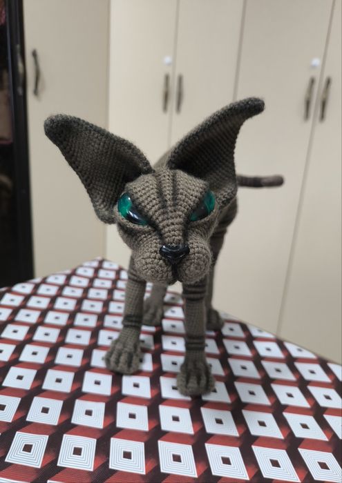 Продается вязанный шоколадный Сфинкс!