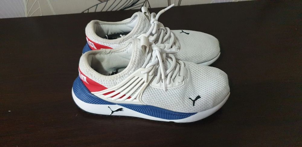 Adidași Puma marimea 37