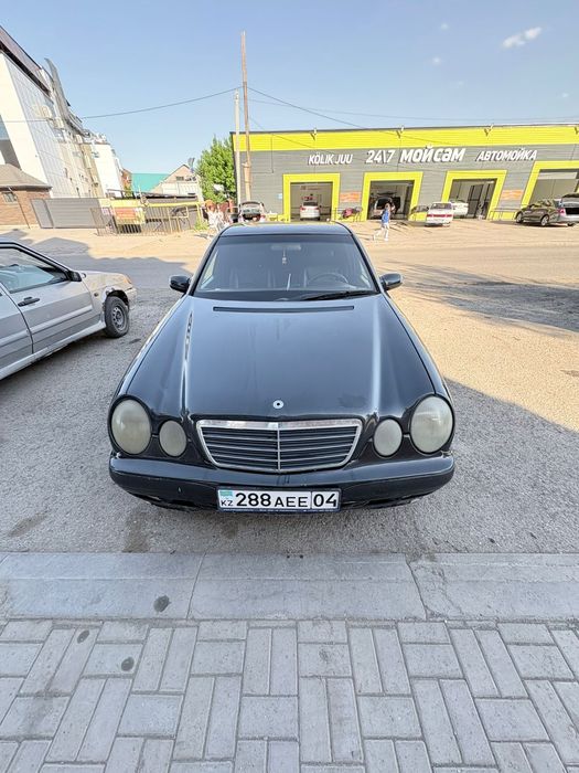 Продам машину Mersedes Benz 2.8