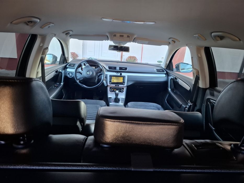 VW Passat B7/Automat/Navigatie/Xenon/Piele/Lane Assist/Germania/Euro 5