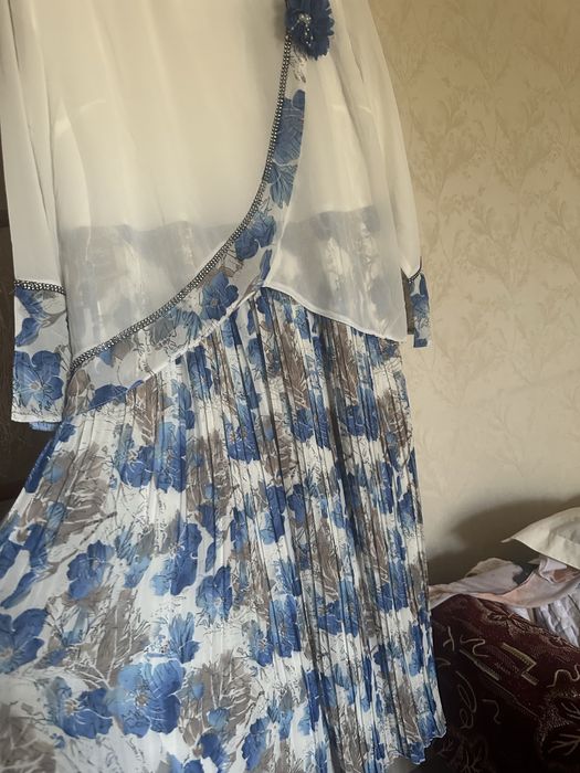 Продам модные платья