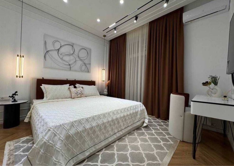 Жк Ташкент Сити! Сдается 4х-ком квартира! В элит комплексе!