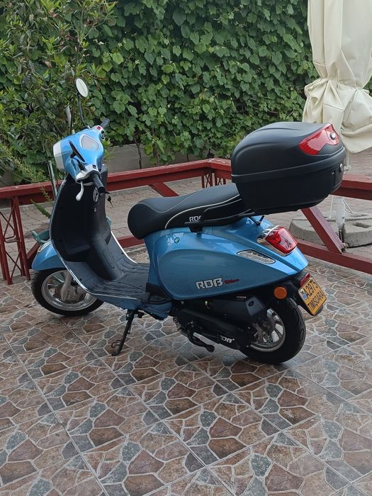 Scuter 50 cm nou