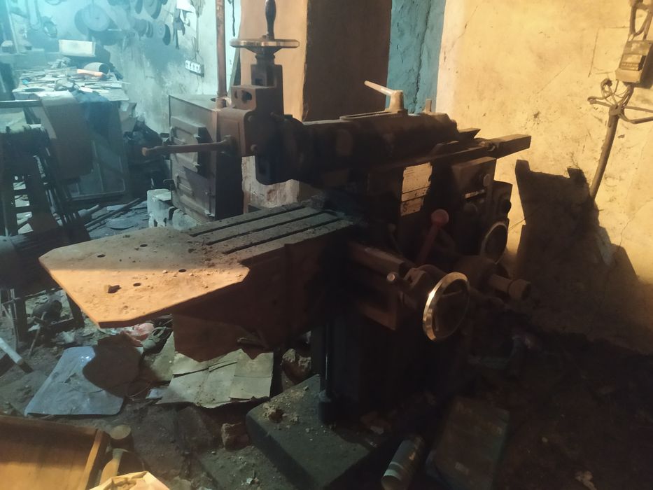 Продают стакарные станки в рабочем состояние