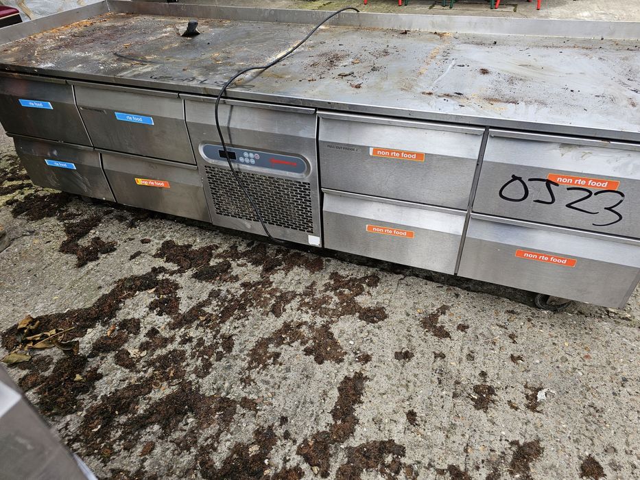 Хладилни бази за уреди 2800лв с 8чекмеджета