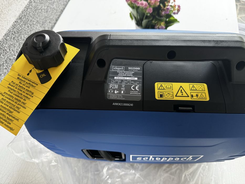 Vand un generator pe benzina NOU NOUT in cutie