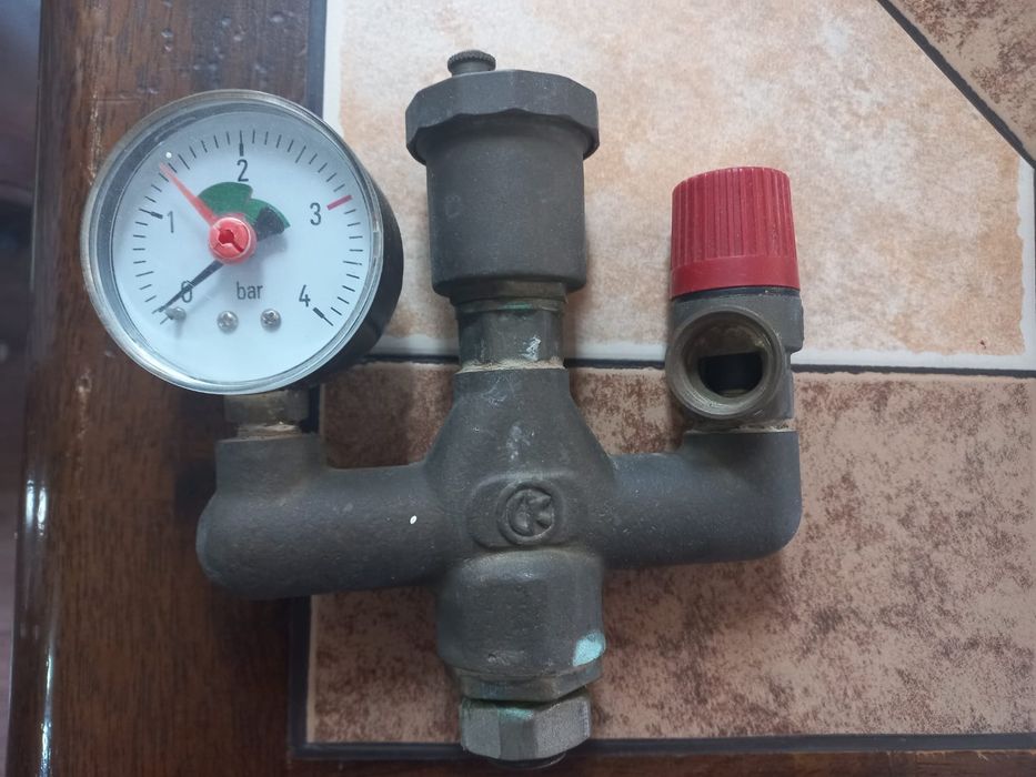 Датчик давления отопления