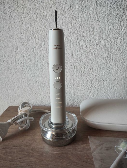 Philips Sonicare HX992 DiamondClean 9000 Smart