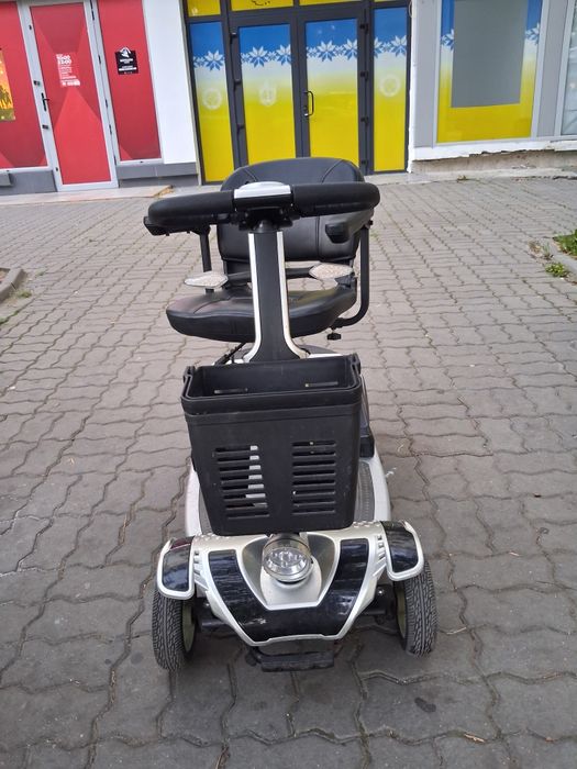 Căruț electric pentru persoane cu dizabilitati