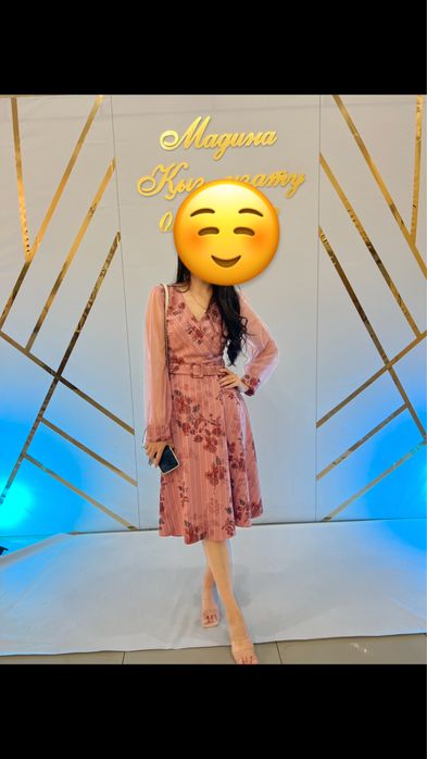 Продам красивое платье 42 размер..