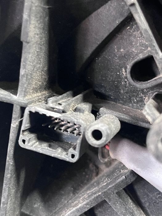 Oglinda Laterala Electrica Portiera Dreapta Fata Renault Clio Iii Br0/