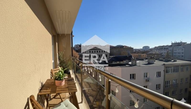 Ера Тера предлага за продажба просторен южен двустаен апартамент в гр