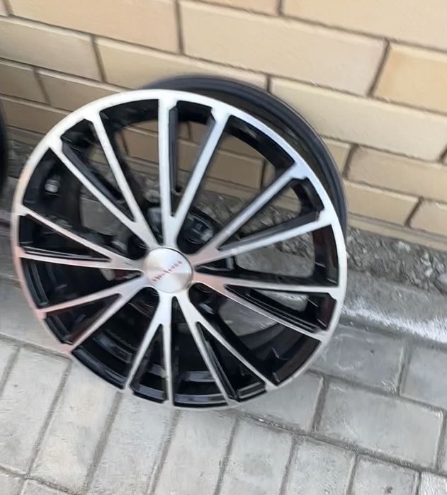 Продам диски в комплекте