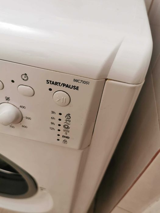 пералня indesit  iwc71051 (цяла за части)