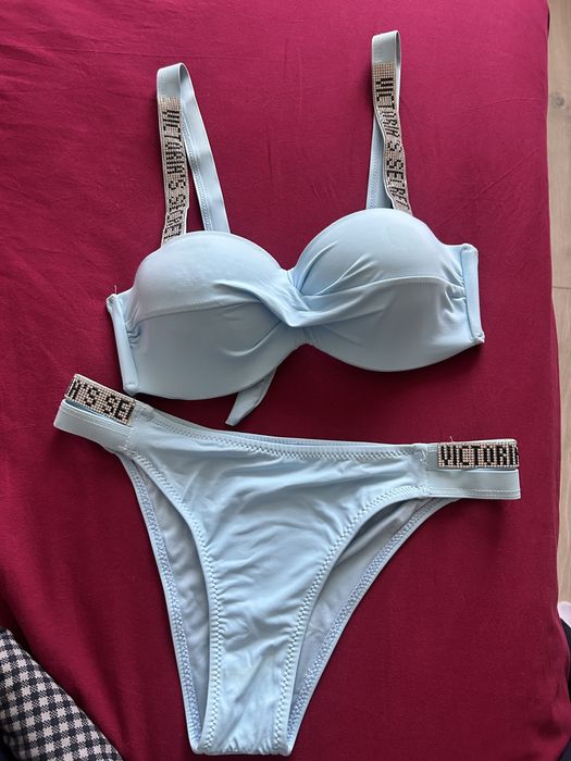 Чисто нови дамски бански