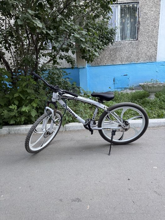 Продав велосипед