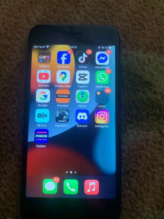 Vând telefon iPhone 7 merge foarte bine