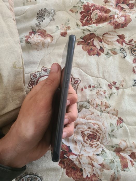 Продам редми 8 на запчасти