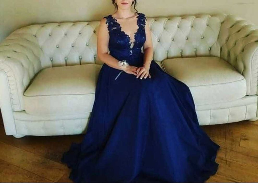 Официална рокля, в отлично състояние (носена само веднъж)