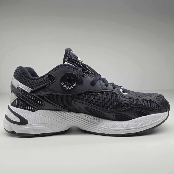 *SALE* Adidas Originals Astir Black 38, 39 1/3 EU