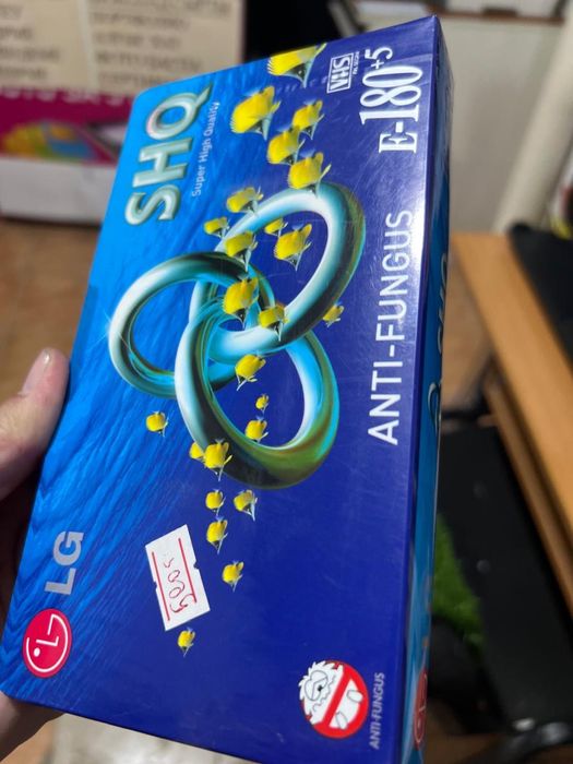 Видеокассета новая