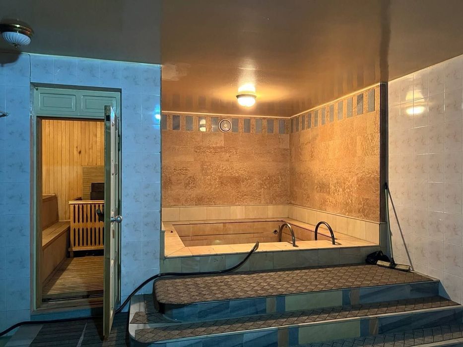 Продаётся участок вдоль дороги Буюк ипак йули 10 соток