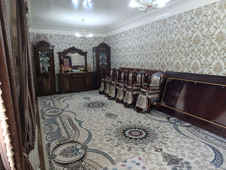 Срочно уй сотилади