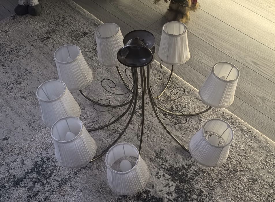 Продаю люстру б/у.