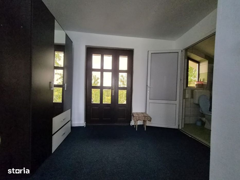 Vila cu 4 camere mobilata in Prajesti Bacau