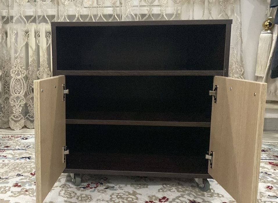 Продам тумбу