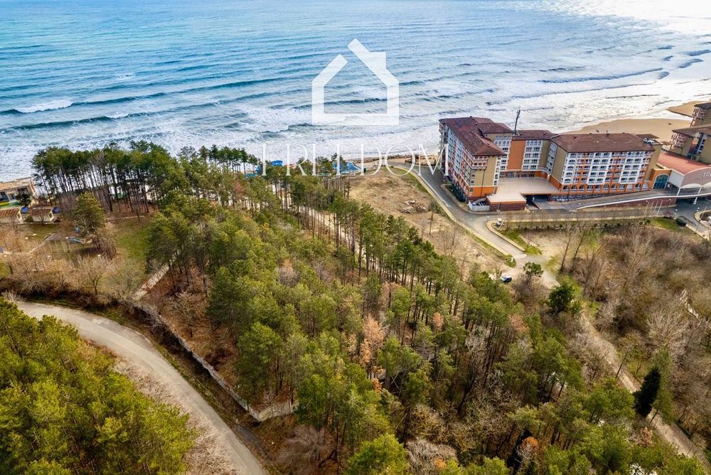 Продава се Къща в Бяла - 300 кв.м за 1097 €/кв.м - Снимка #8