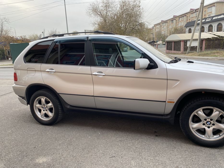 Продам BMW X5 E53