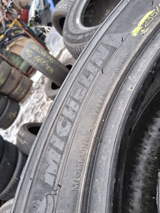 235 55 18 Michelin  2бр зимни