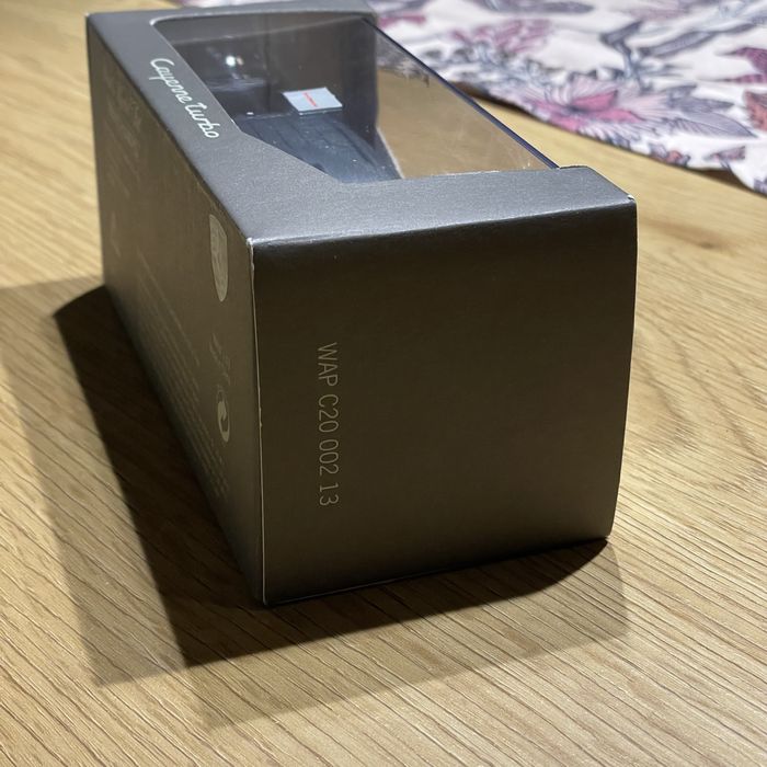 1:43 Porsche Cayenne Turbo - Minichamps