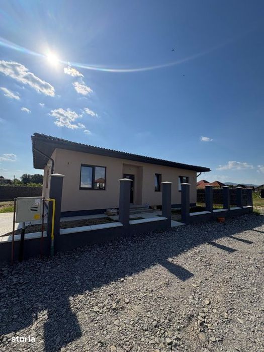 Casa moderna pe un singur nivel | 110 mp utili | Incalzire in pardosea