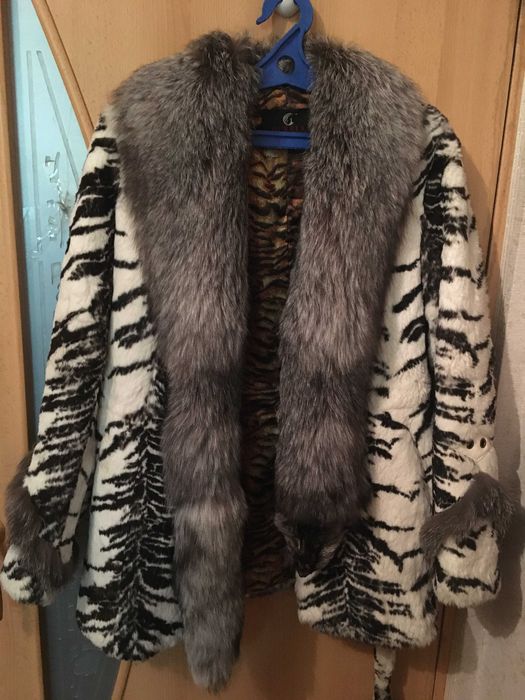 Шубка кролик с чернобуркой