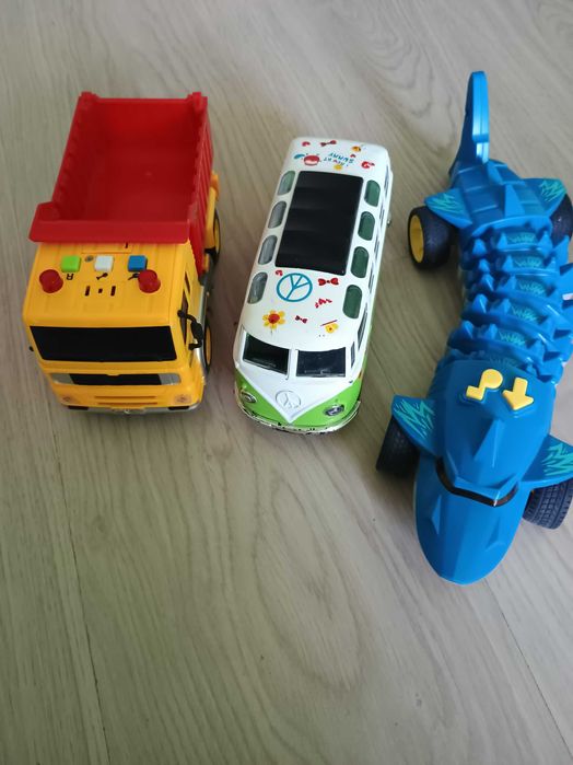 Детски камиончета ,със звук и светлина