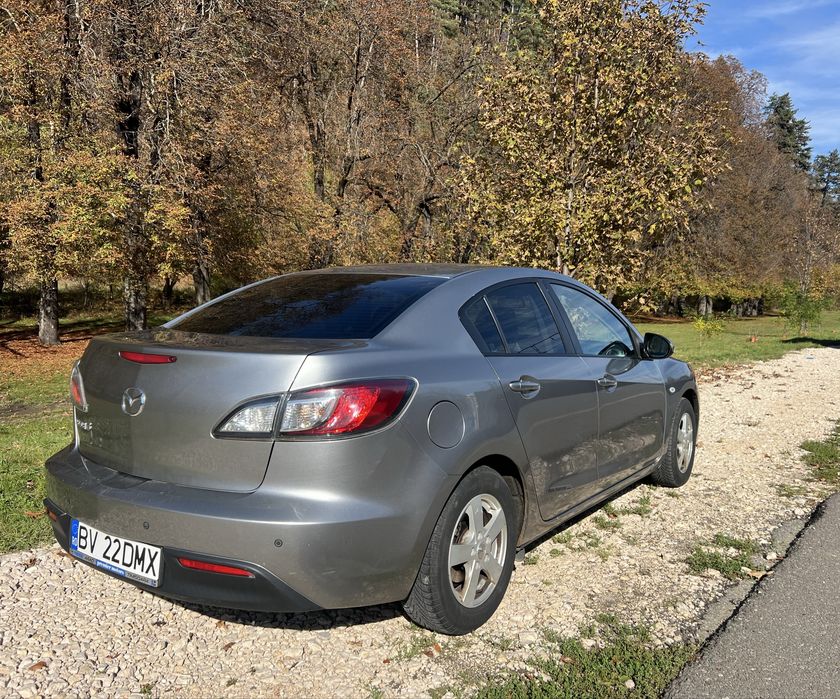MAZDA 3 2011 — imagine 2
