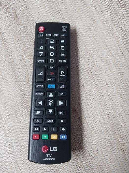 Огромный 4К смарт телевизор LG 165см.